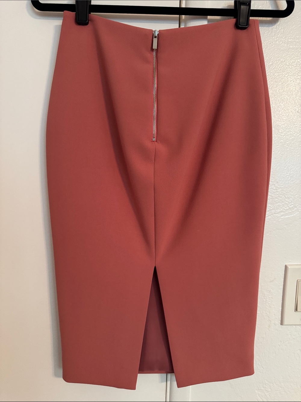 Women's Pink High-Waist Pencil Skirt - Picture 2 of 8